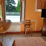 Hotel La Source Du Mont