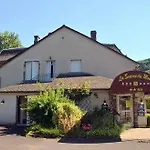 Logis La Source Du Mont