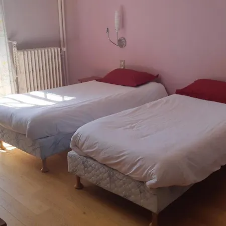 Logis La Source Du Mont