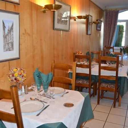 Logis La Source Du Mont 酒店 圣马丹-瓦尔姆鲁