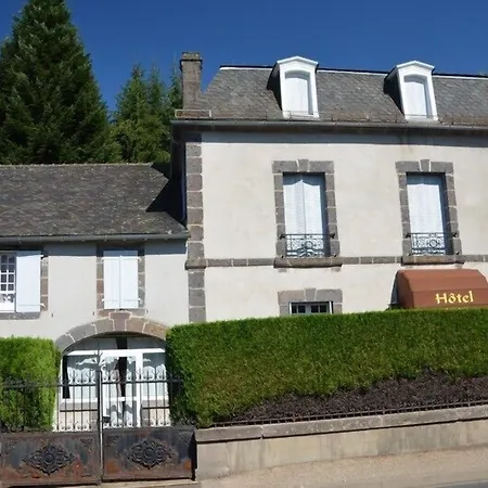 Logis La Source Du Mont 酒店