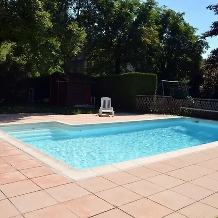 Logis La Source Du Mont 3* Saint-Martin-Valmeroux