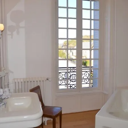 Logis La Source Du Mont 酒店 圣马丹-瓦尔姆鲁