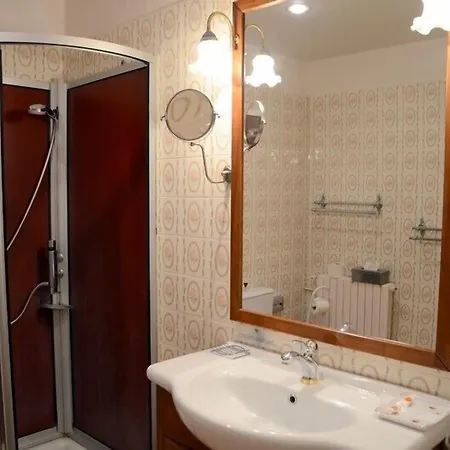 Logis La Source Du Mont 圣马丹-瓦尔姆鲁