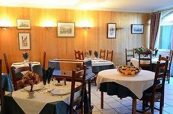 Logis La Source Du Mont Saint-Martin-Valmeroux