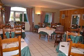 Logis La Source Du Mont Отель 3*