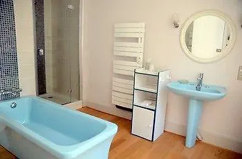 Logis La Source Du Mont Hotel