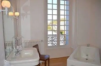 Hotel Logis La Source Du Mont Saint-Martin-Valmeroux