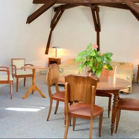 Logis La Source Du Mont Hotel Saint-Martin-Valmeroux