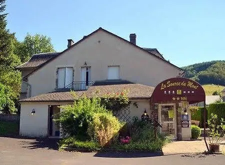 Logis La Source Du Mont